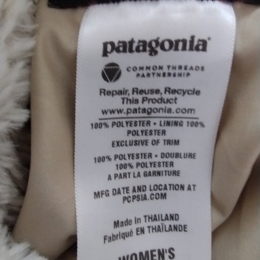 Women's MEDIUM Patagonia Fluffy Beige Vest - Picture 6 of 9
